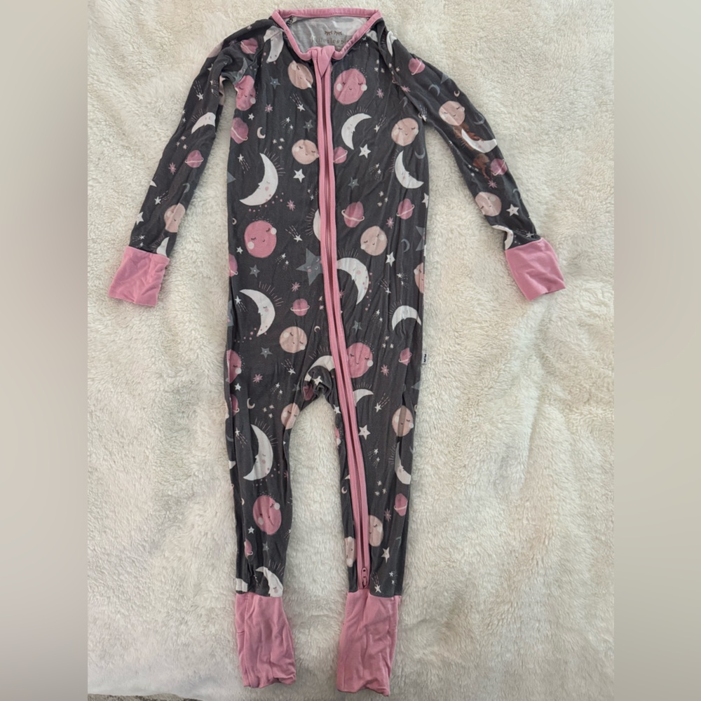 Little sleepies zippy To the Moon and Back Sz.18-24 months